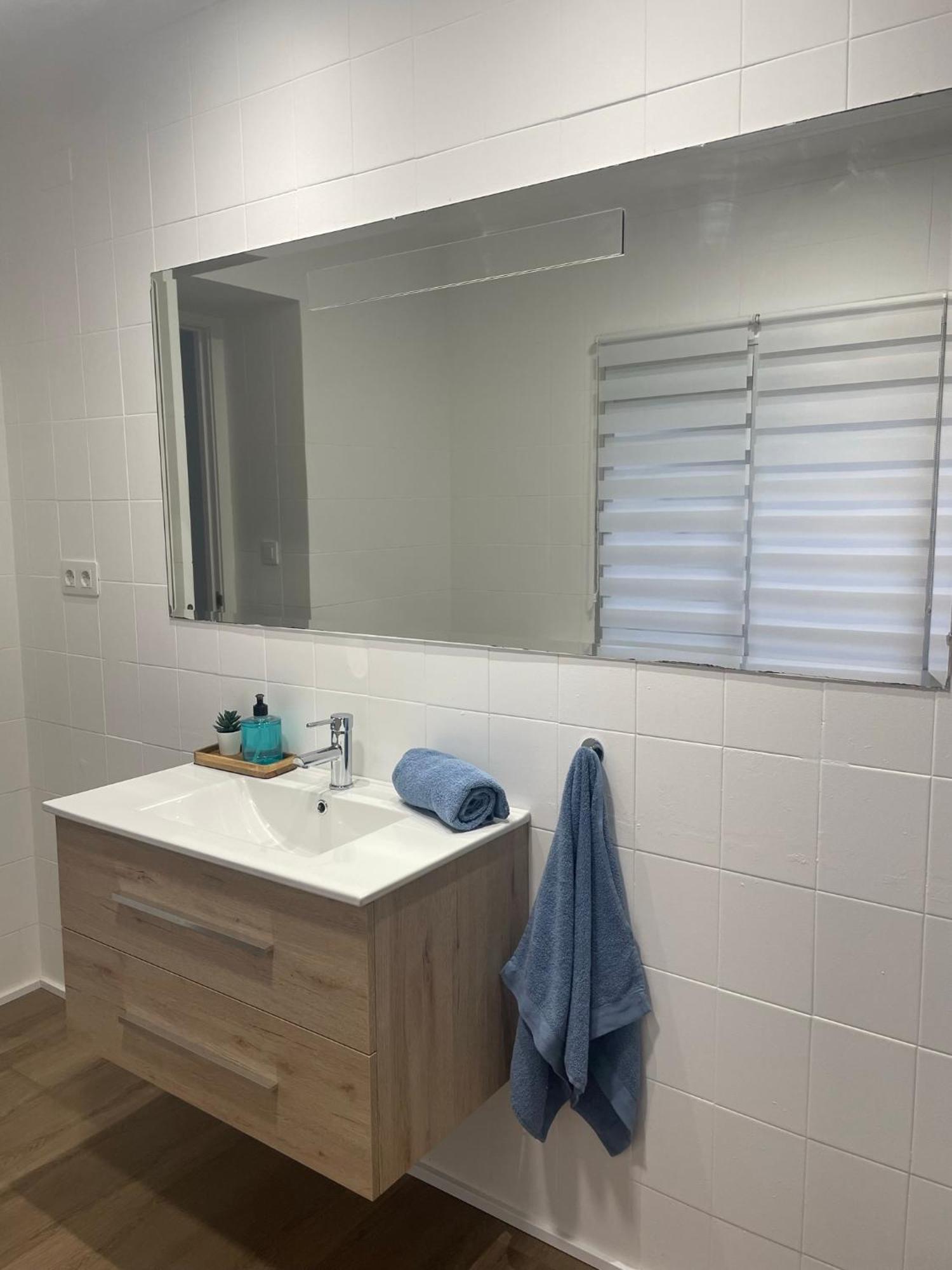 Blanco Y Anil Plaza Apartment Valdepenas Ngoại thất bức ảnh