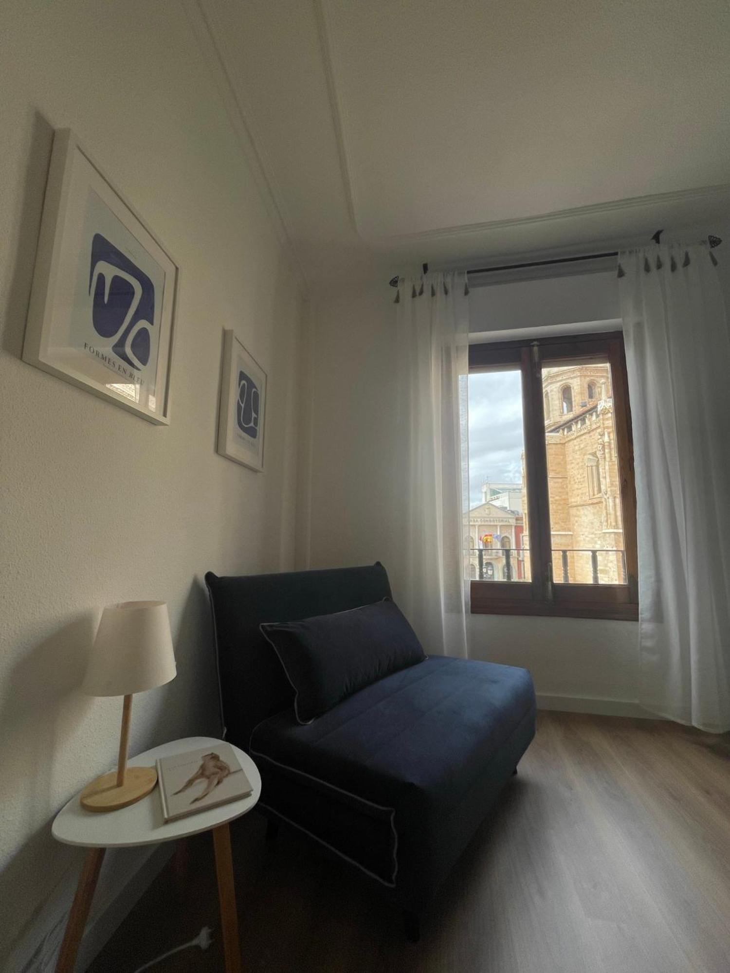 Blanco Y Anil Plaza Apartment Valdepenas Ngoại thất bức ảnh