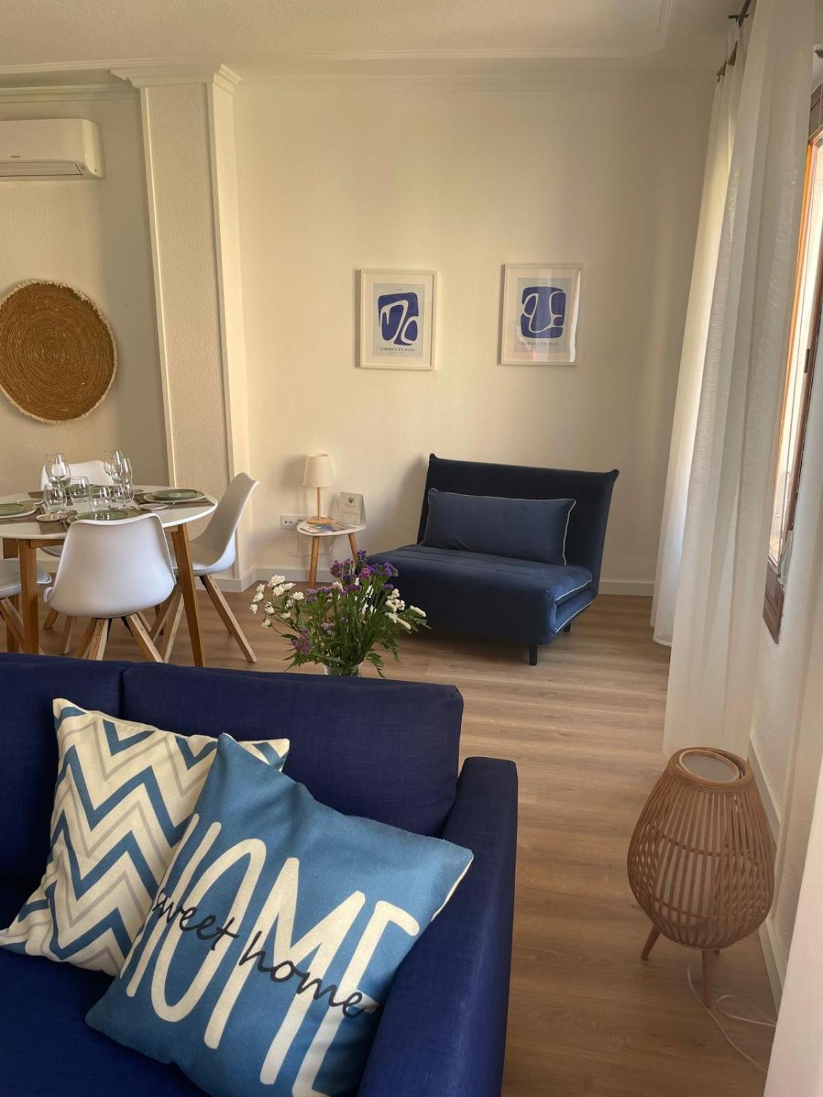 Blanco Y Anil Plaza Apartment Valdepenas Ngoại thất bức ảnh