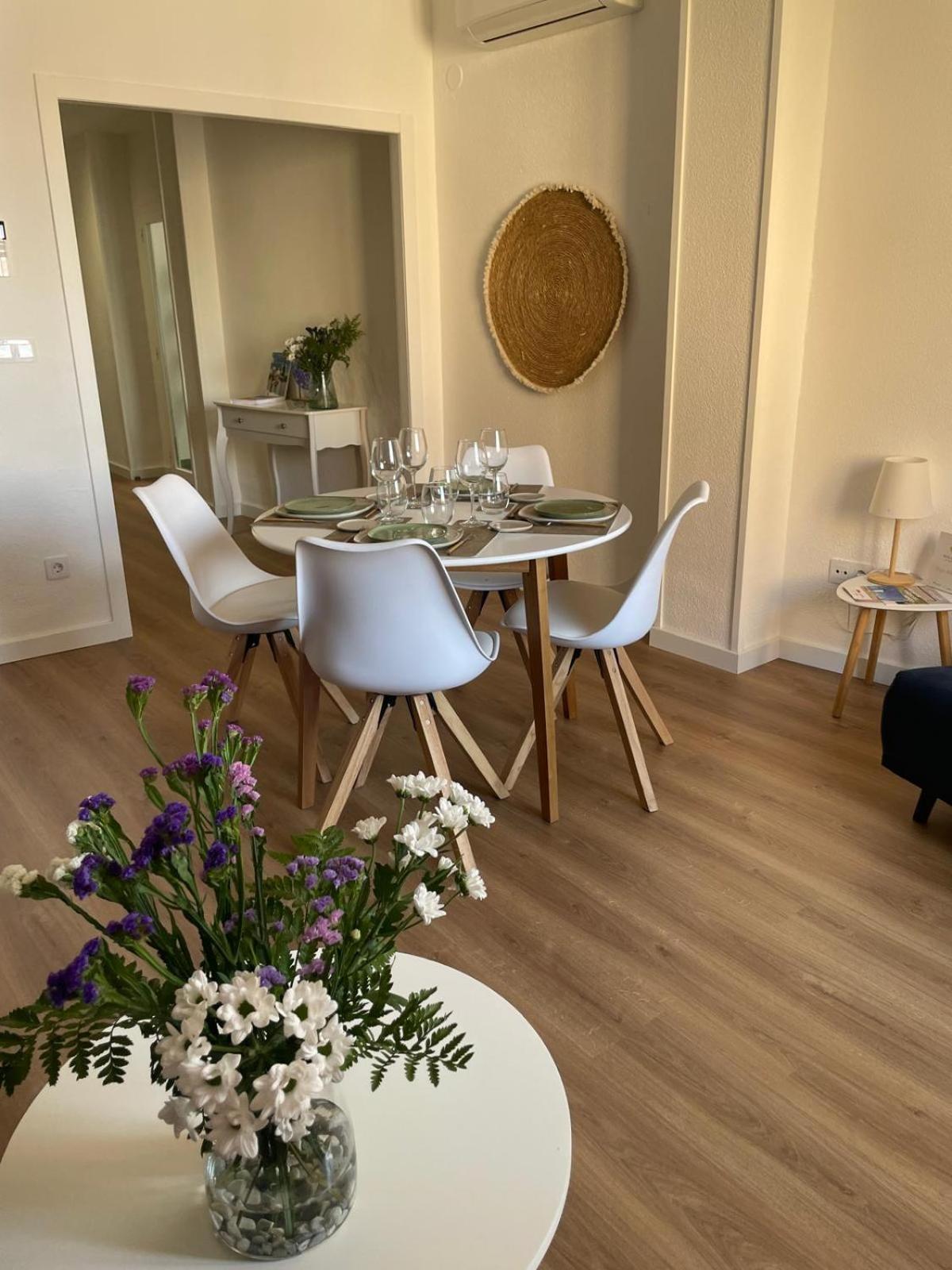 Blanco Y Anil Plaza Apartment Valdepenas Ngoại thất bức ảnh